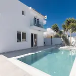 Villa Mandali 20 - Fully Renovated Paralimni