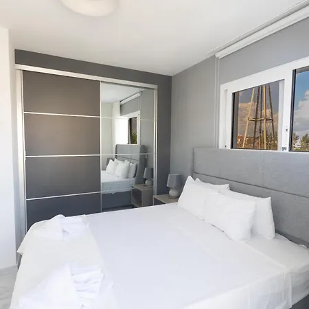 Mandali 20 - Fully Renovated 빌라 파라림니