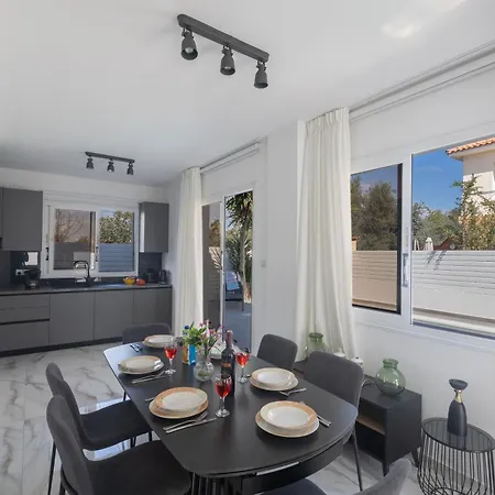 Mandali 20 - Fully Renovated וילה *