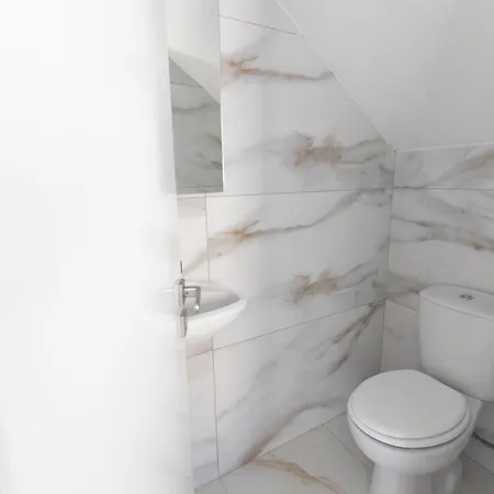 וילה Mandali 20 - Fully Renovated פאראלימני