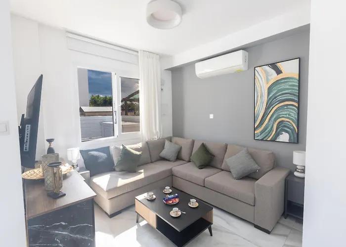 Mandali 20 - Fully Renovated Vila Paralimni